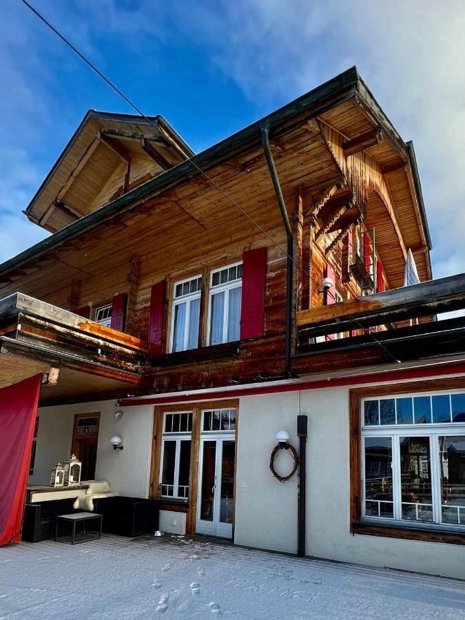 Hotel Alpenrose Beim Ballenberg Бриенц Экстерьер фото