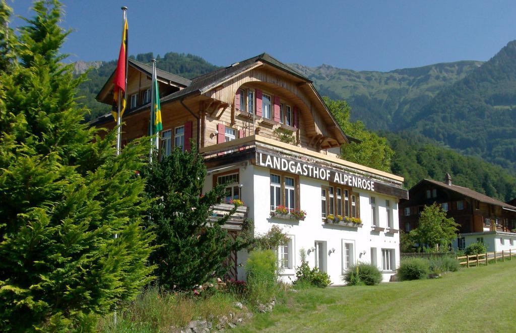 Hotel Alpenrose Beim Ballenberg Hofstetten bei Brienz Экстерьер фото